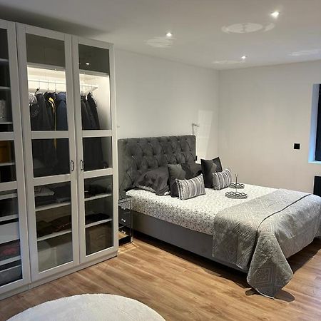 Chambres Dans Maison Neuve Au Style Chic Et Boheme Villeneuve-sous-Dammartin Exteriér fotografie