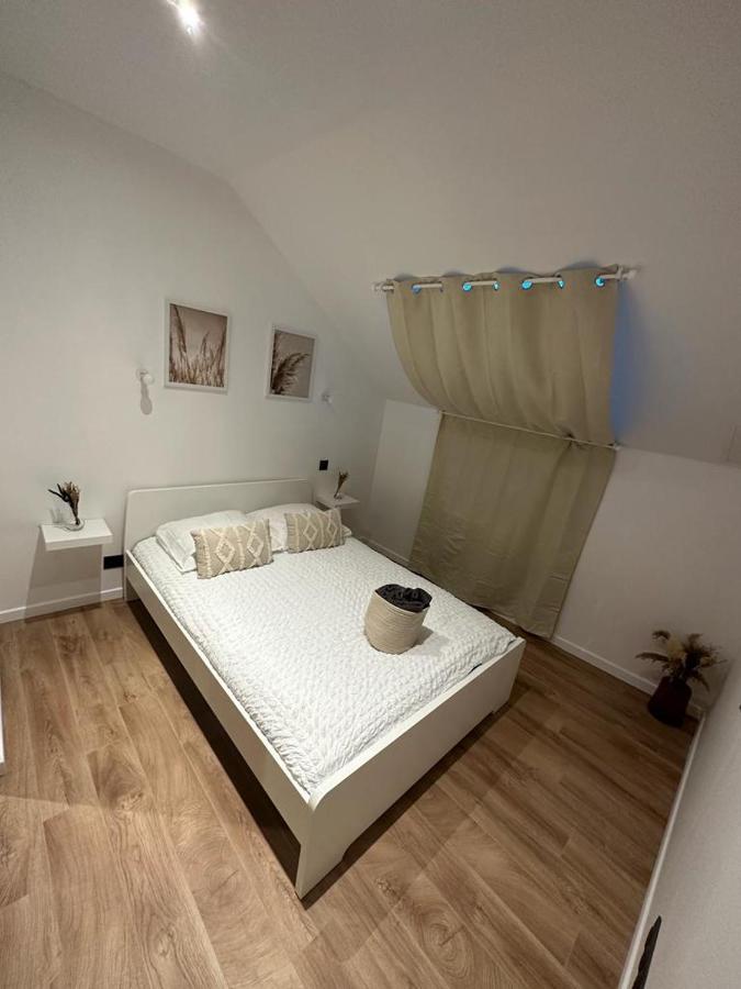 Chambres Dans Maison Neuve Au Style Chic Et Boheme Villeneuve-sous-Dammartin Pokoj fotografie